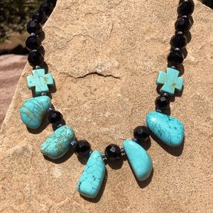 Chunky Turquoise Necklace Black Crystal Bead Accent 22.5”